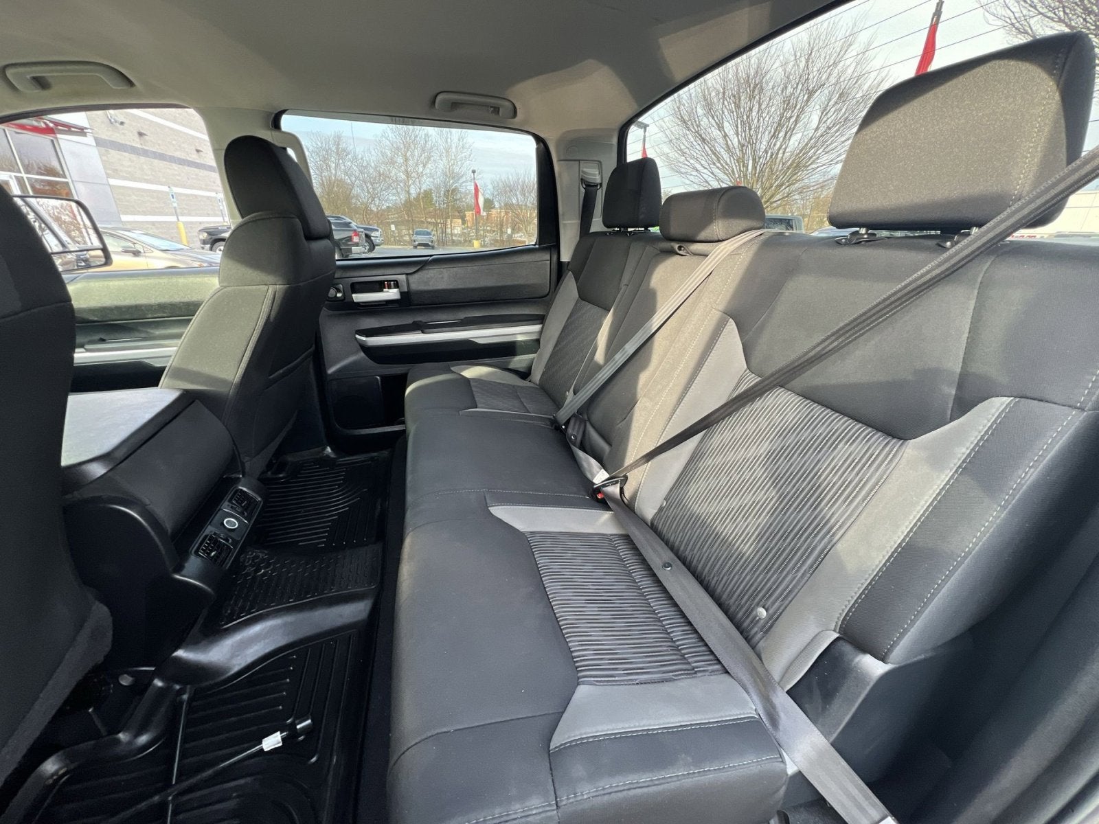 2015 Toyota Tundra SR5