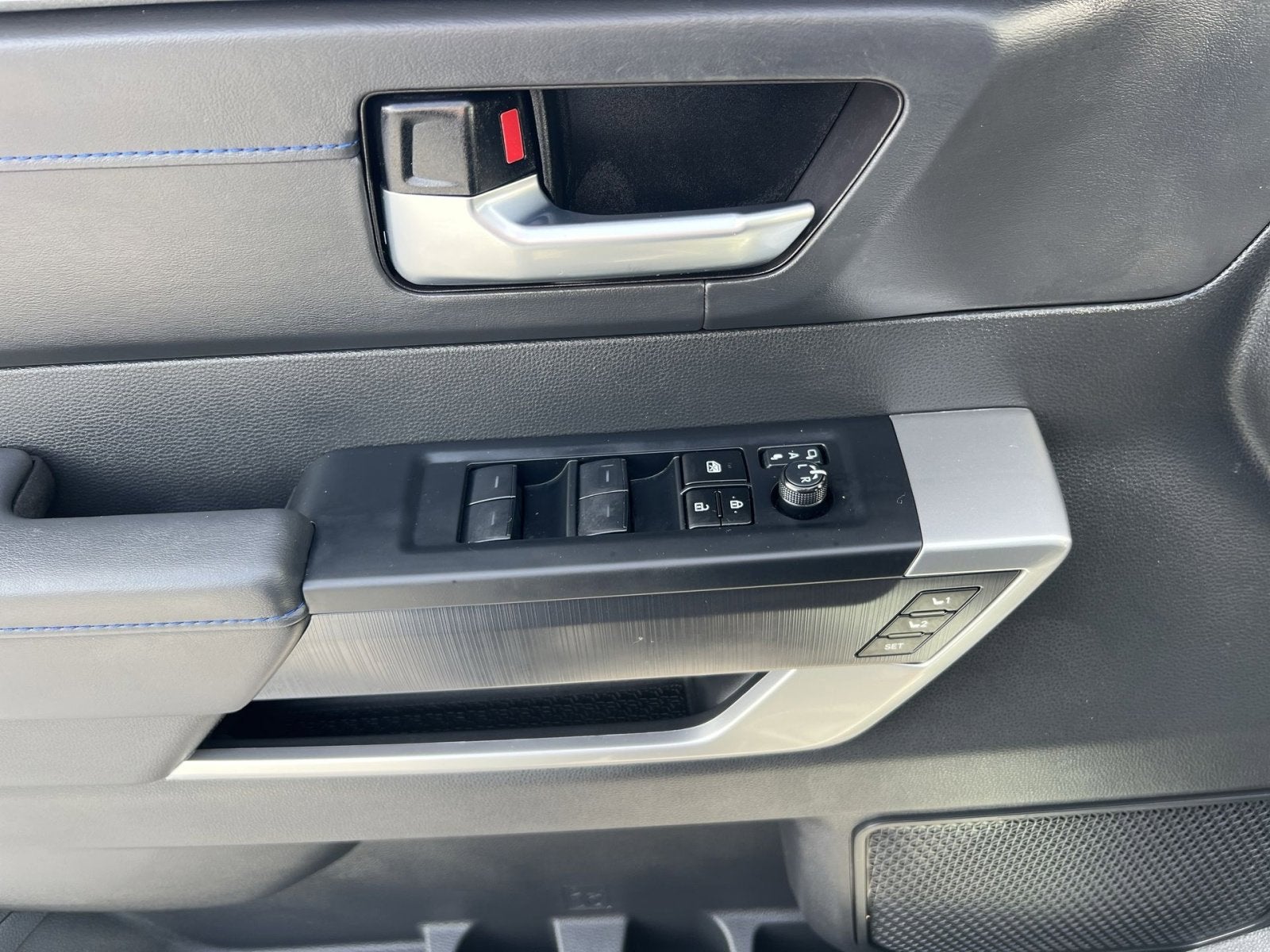 2024 Toyota Tundra Hybrid Platinum