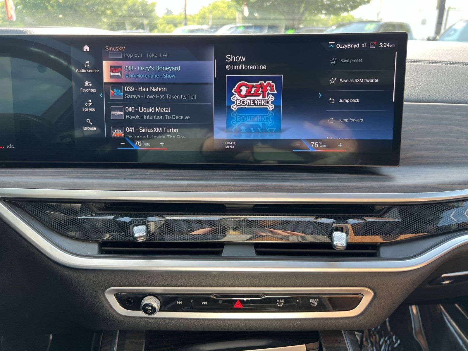 2023 BMW X7 xDrive40i