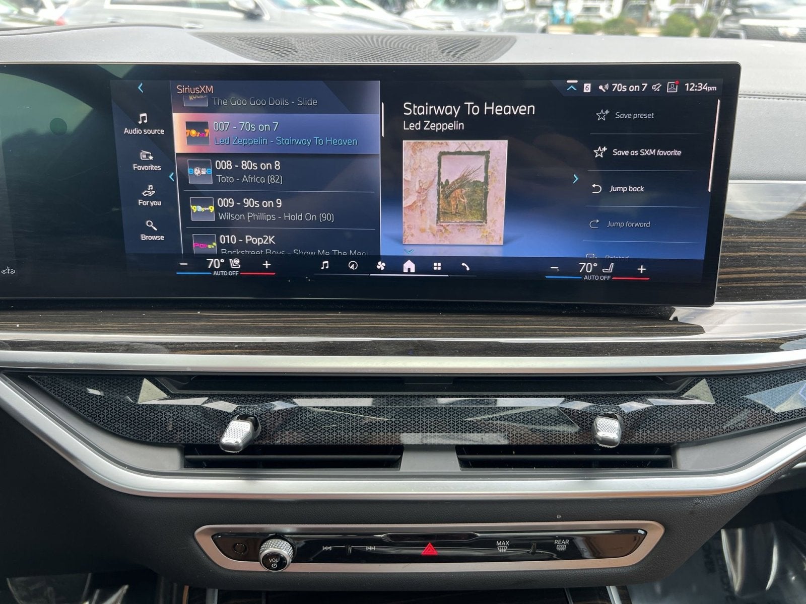 2024 BMW X7 xDrive40i