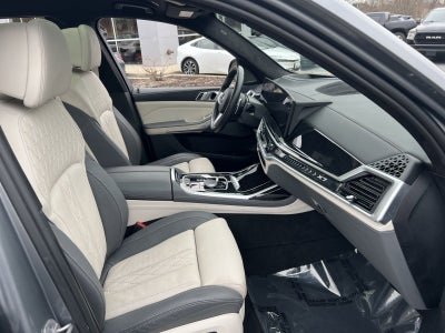 2023 BMW X7 xDrive40i