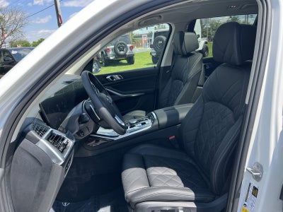 2024 BMW X7 xDrive40i