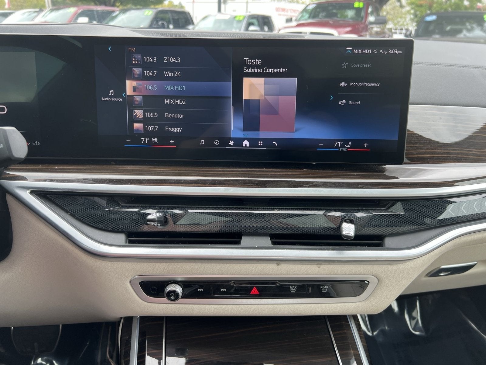 2024 BMW X7 xDrive40i