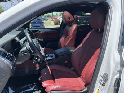 2023 BMW X4 xDrive30i