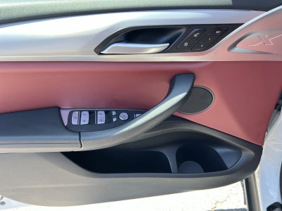 2023 BMW X4 xDrive30i