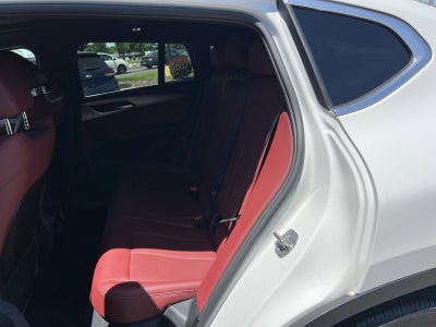 2023 BMW X4 xDrive30i
