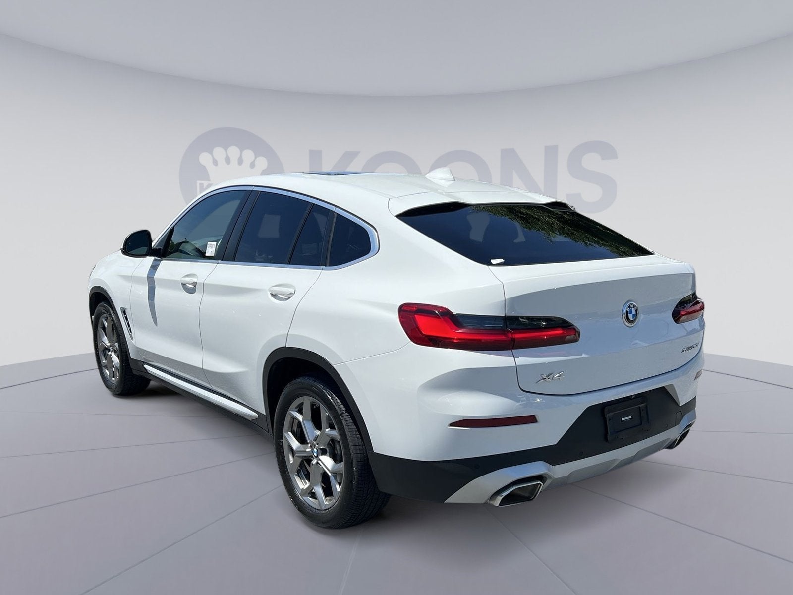2023 BMW X4 xDrive30i