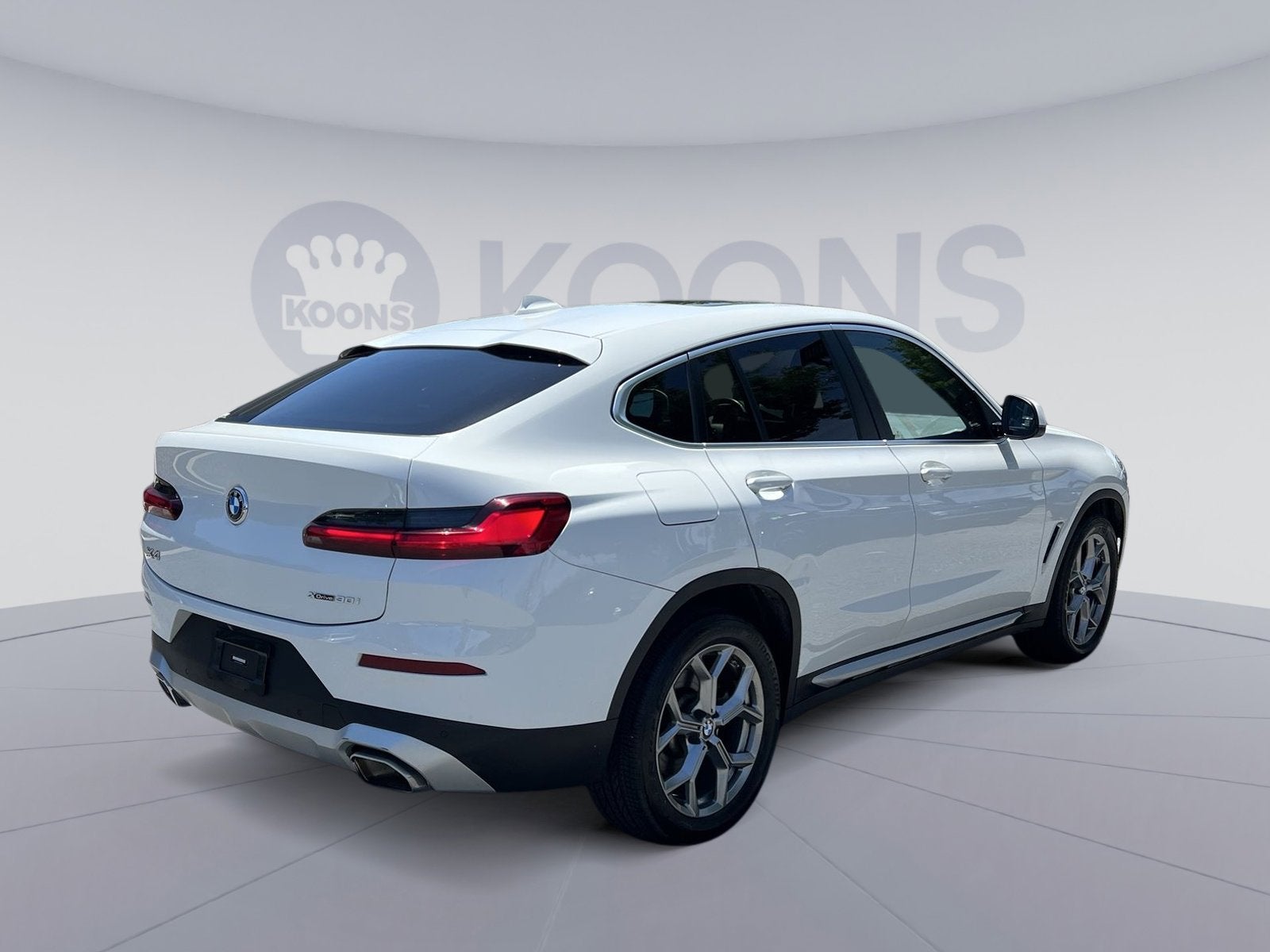 2023 BMW X4 xDrive30i