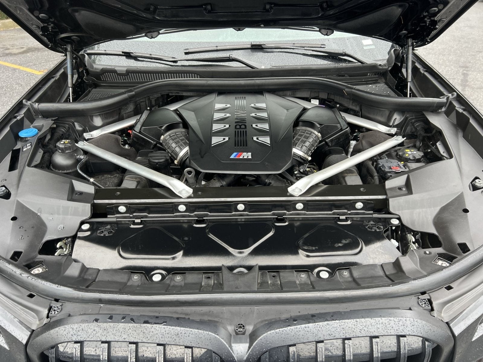 2024 BMW X7 M60i
