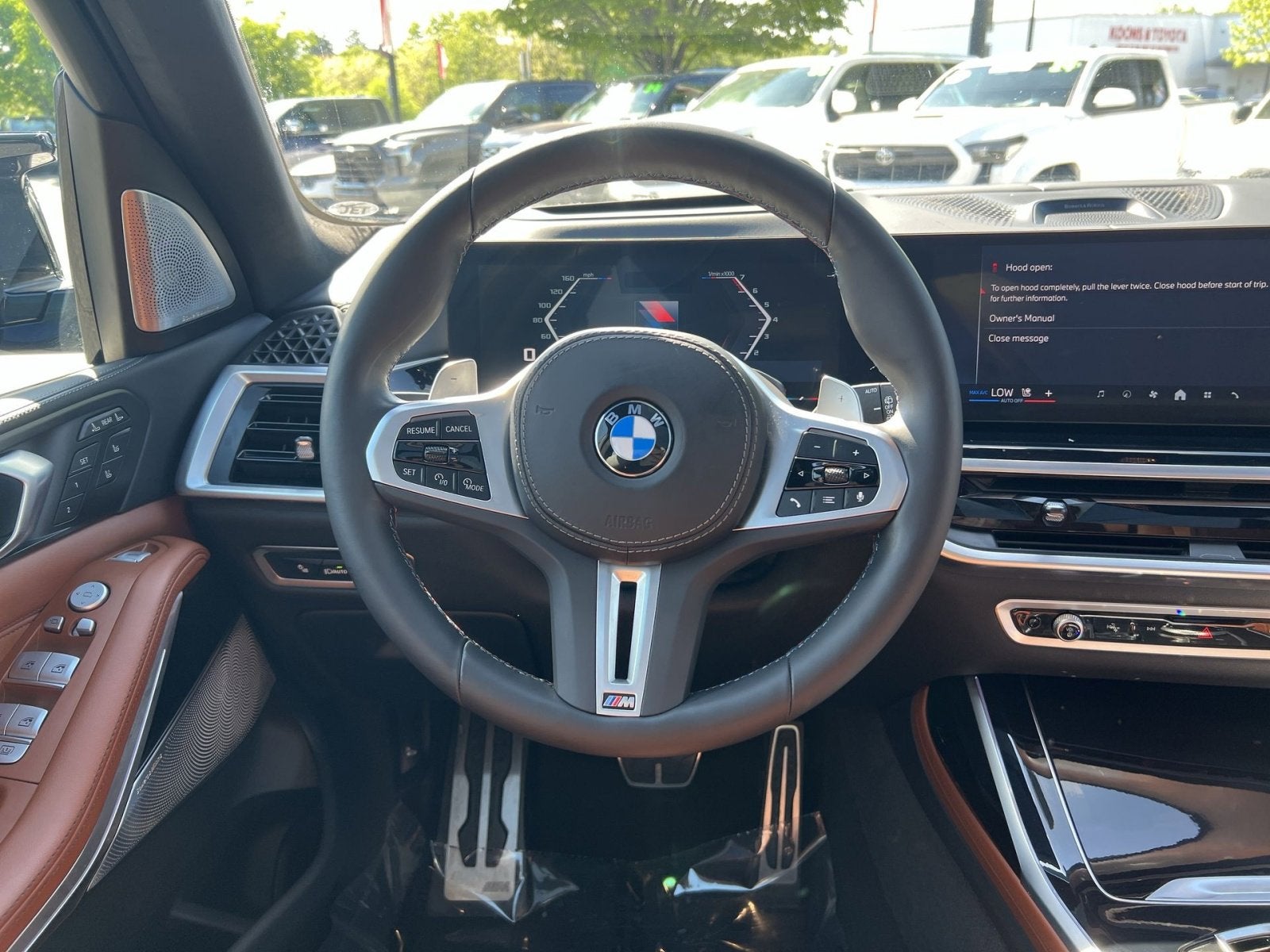 2024 BMW X7 M60i