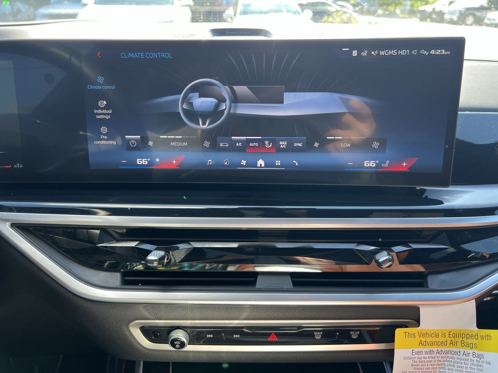 2024 BMW X7 M60i