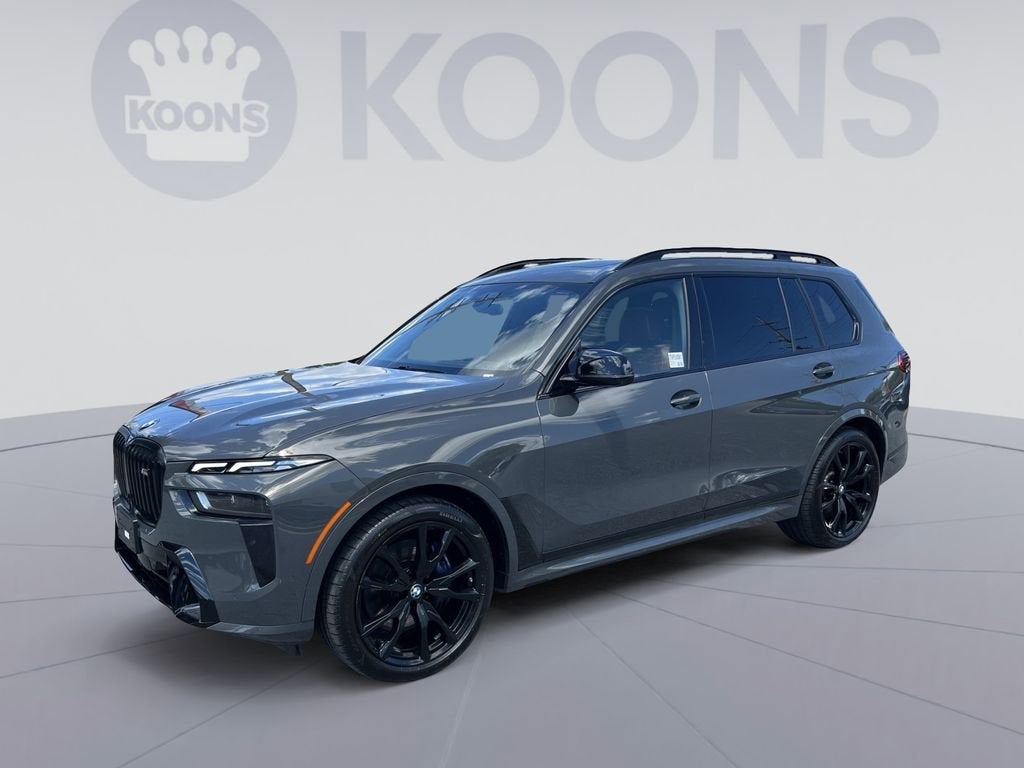 2024 BMW X7 M60i's photo