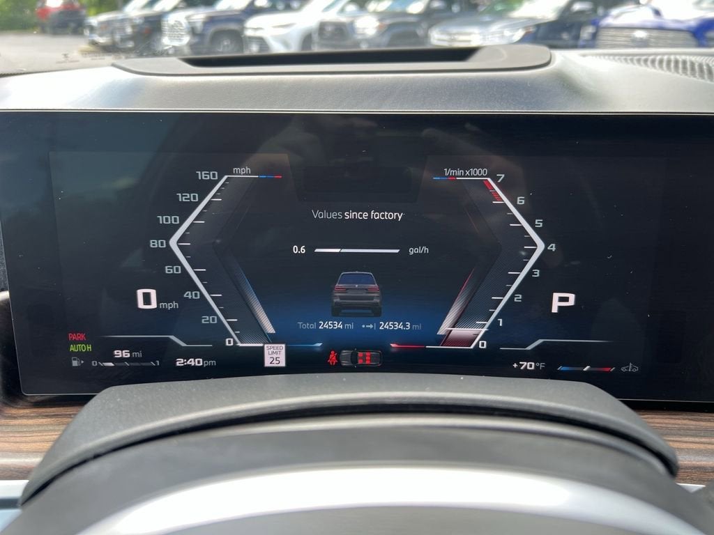 2024 BMW X7 M60i