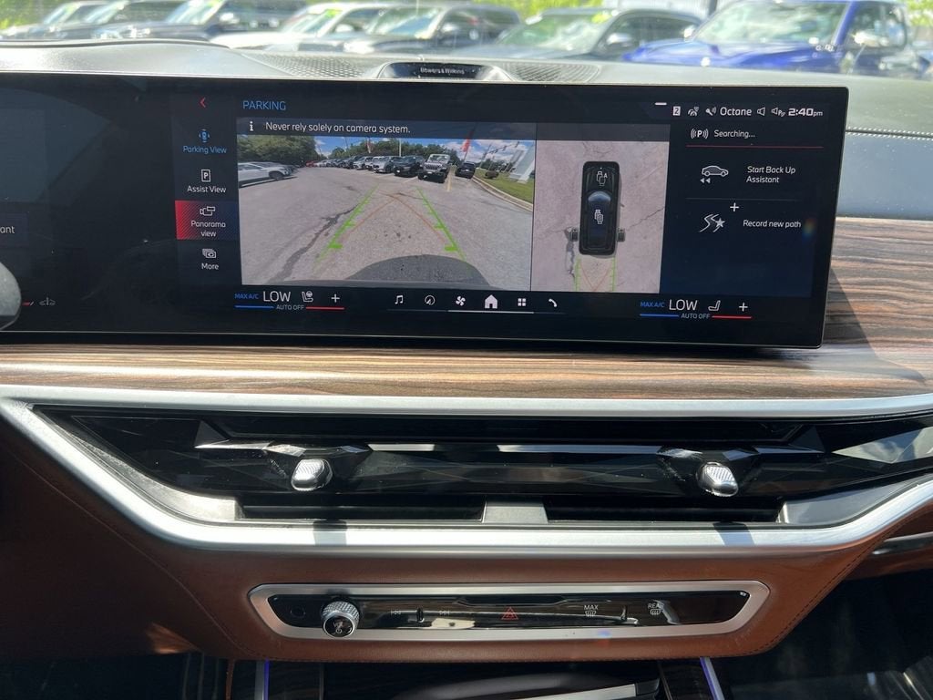 2024 BMW X7 M60i