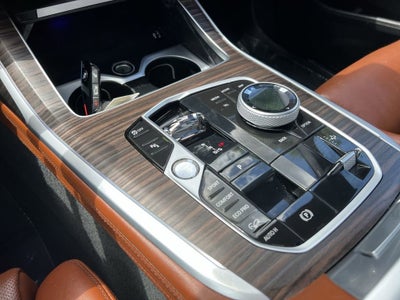 2024 BMW X7 M60i