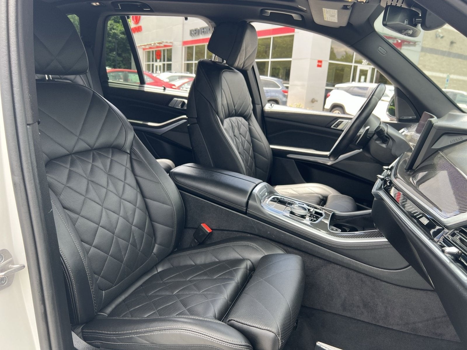 2024 BMW X5 M60i