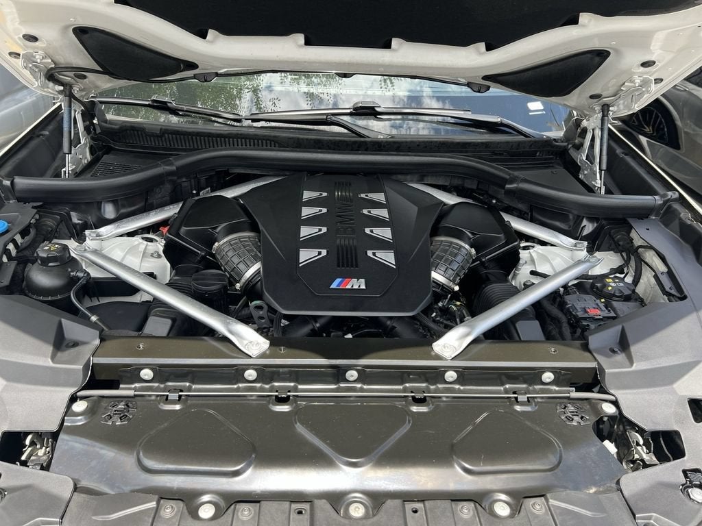 2024 BMW X5 M60i