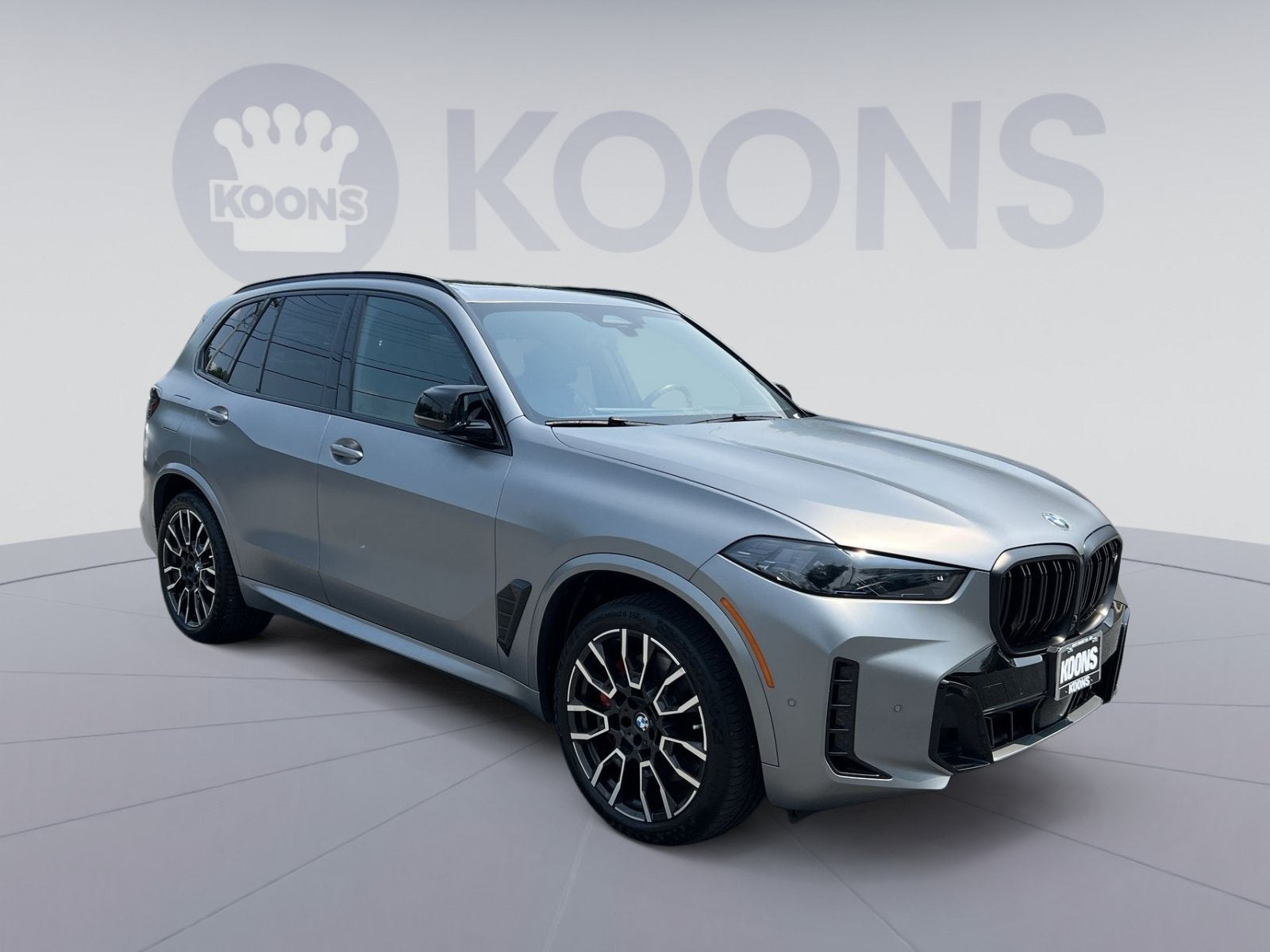 2025 BMW X5 M60i