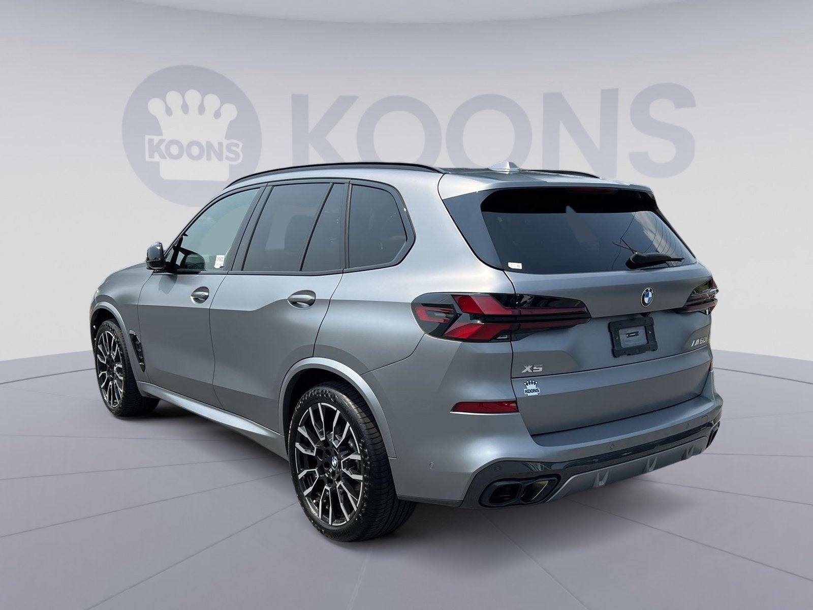 2025 BMW X5 M60i