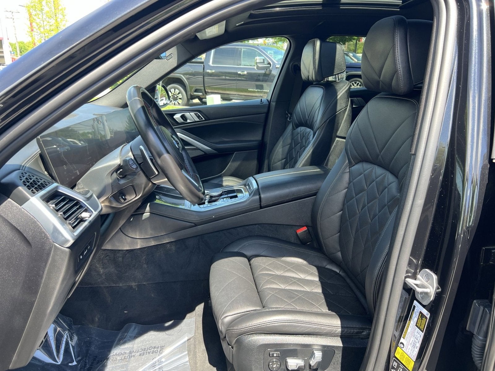 2024 BMW X6 M60i
