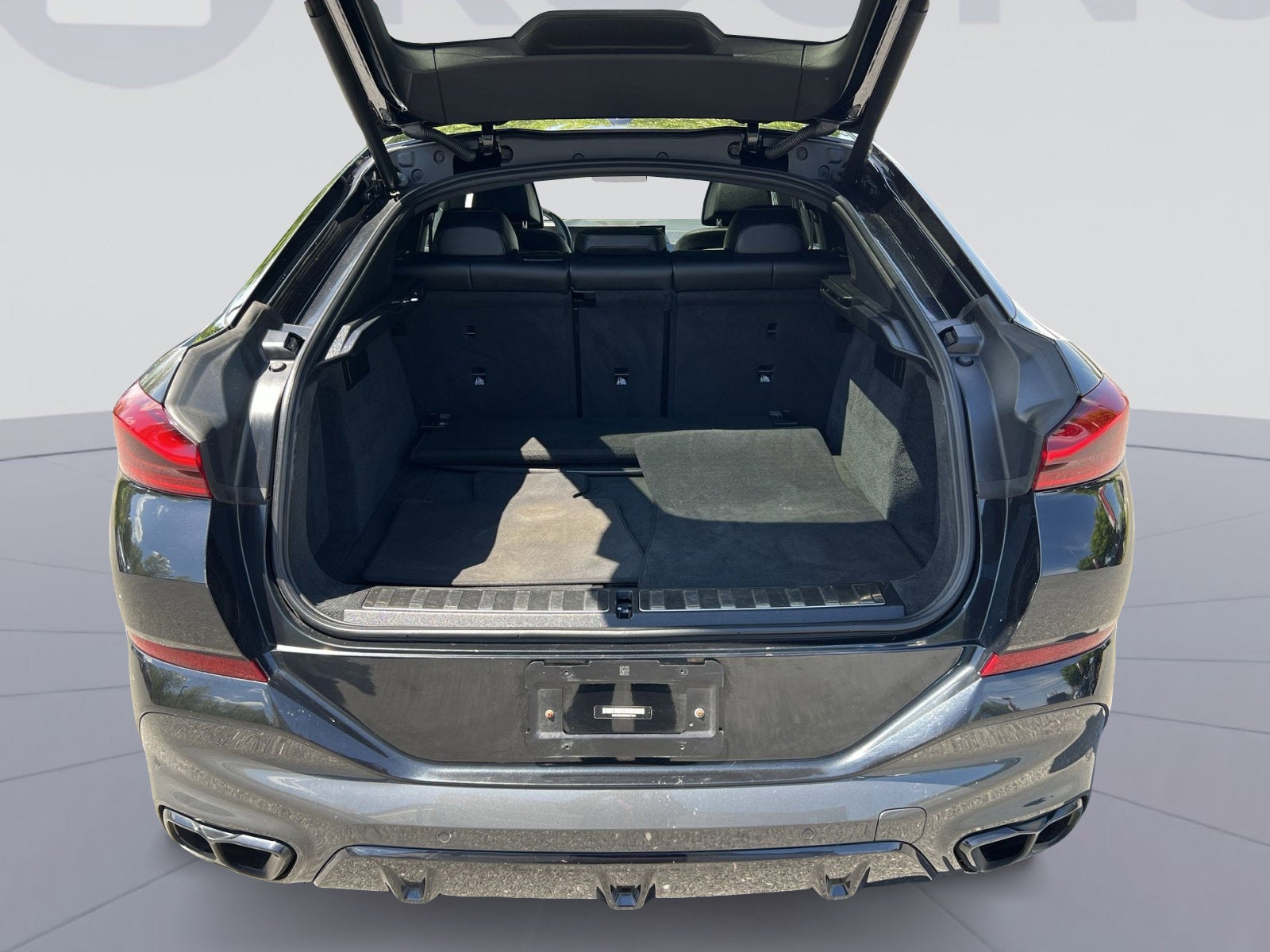 2024 BMW X6 M60i