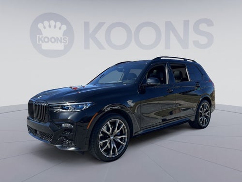 2022 BMW X7 M50i