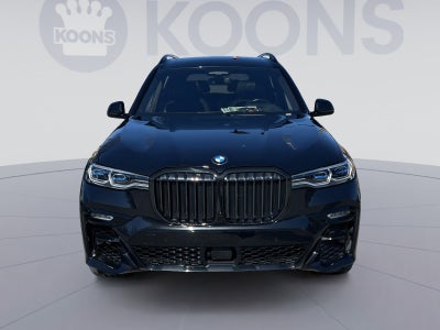 2022 BMW X7 M50i