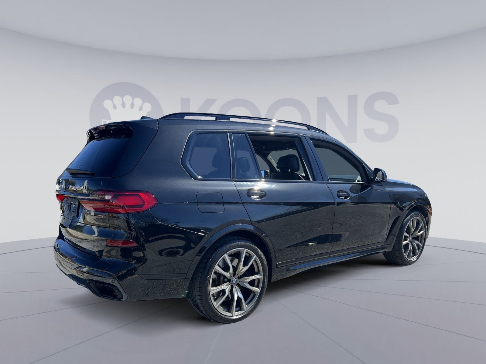 2022 BMW X7 M50i