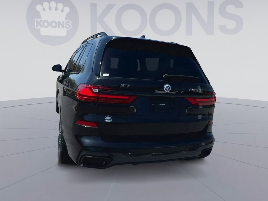 2022 BMW X7 M50i