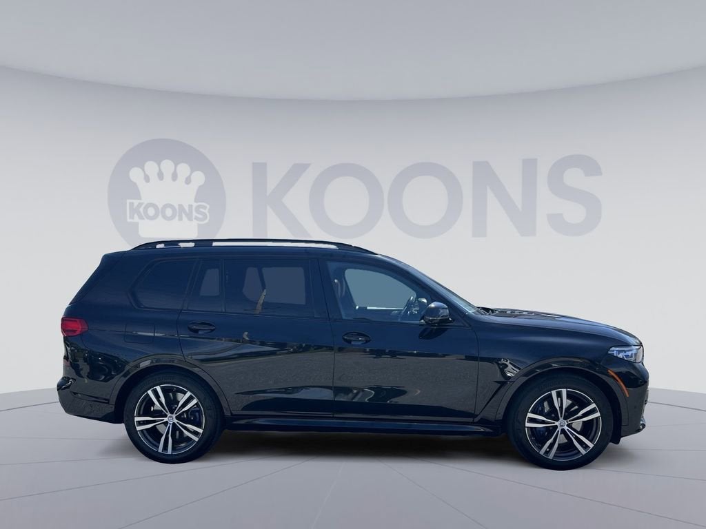 2022 BMW X7 M50i
