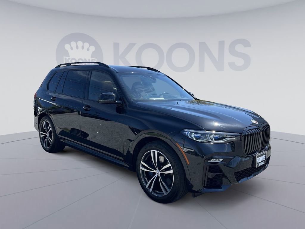 2022 BMW X7 M50i