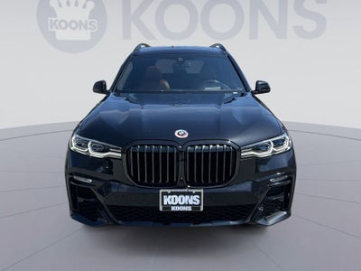 2022 BMW X7 M50i