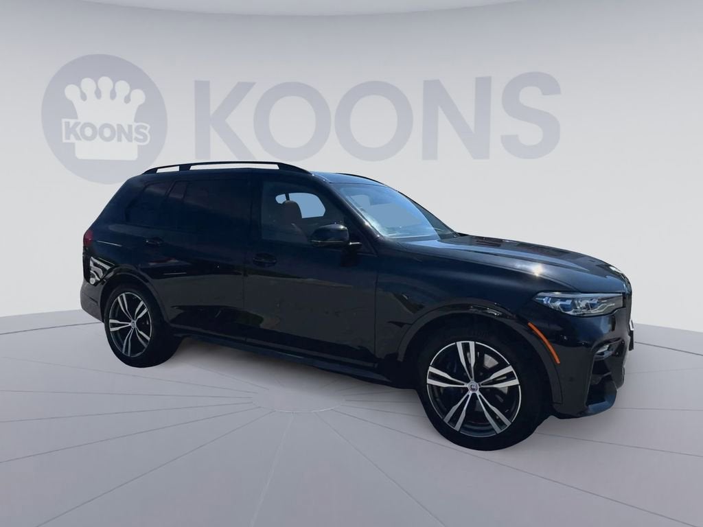 2022 BMW X7 M50i