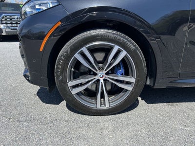 2022 BMW X7 M50i