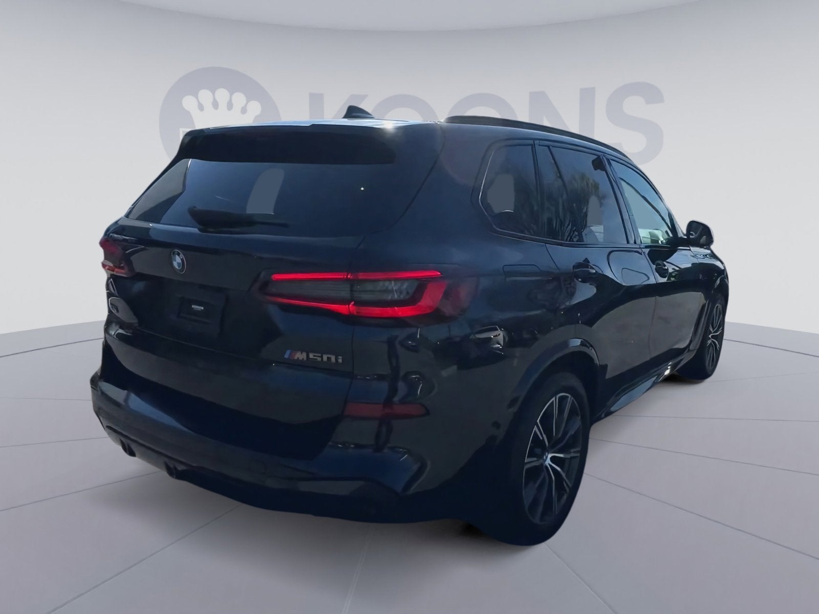 2022 BMW X5 M50i