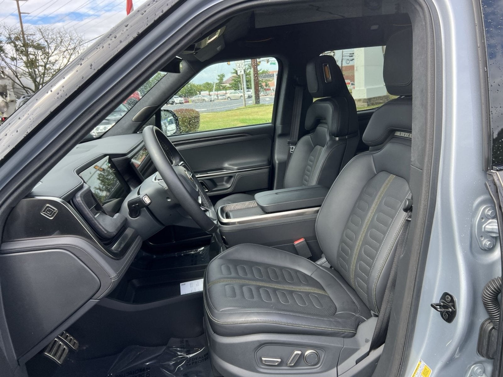 2023 Rivian R1T Adventure