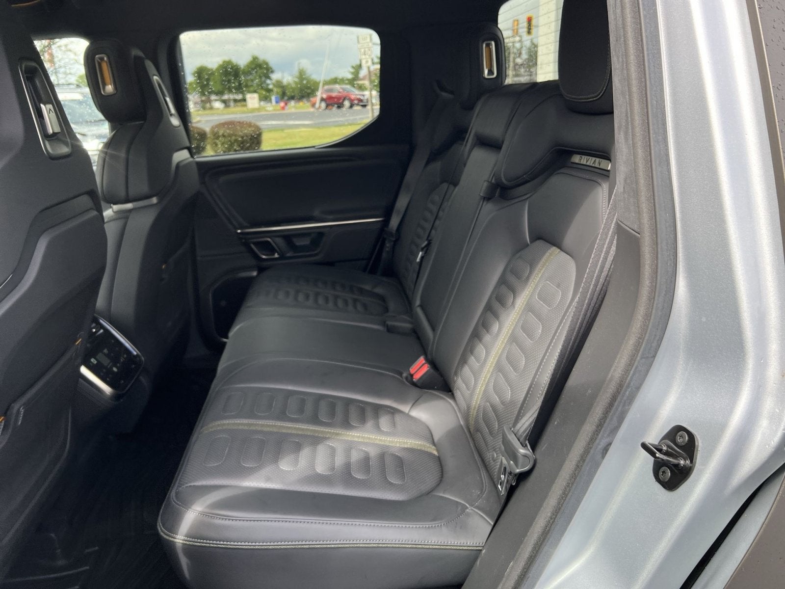 2023 Rivian R1T Adventure