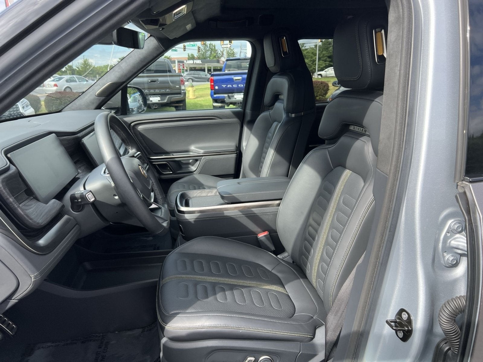 2022 Rivian R1T Adventure