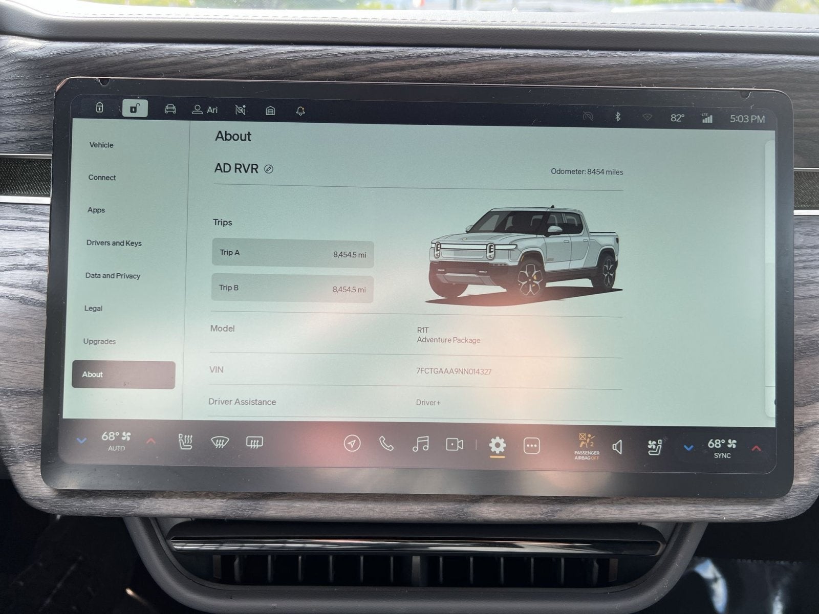 2022 Rivian R1T Adventure