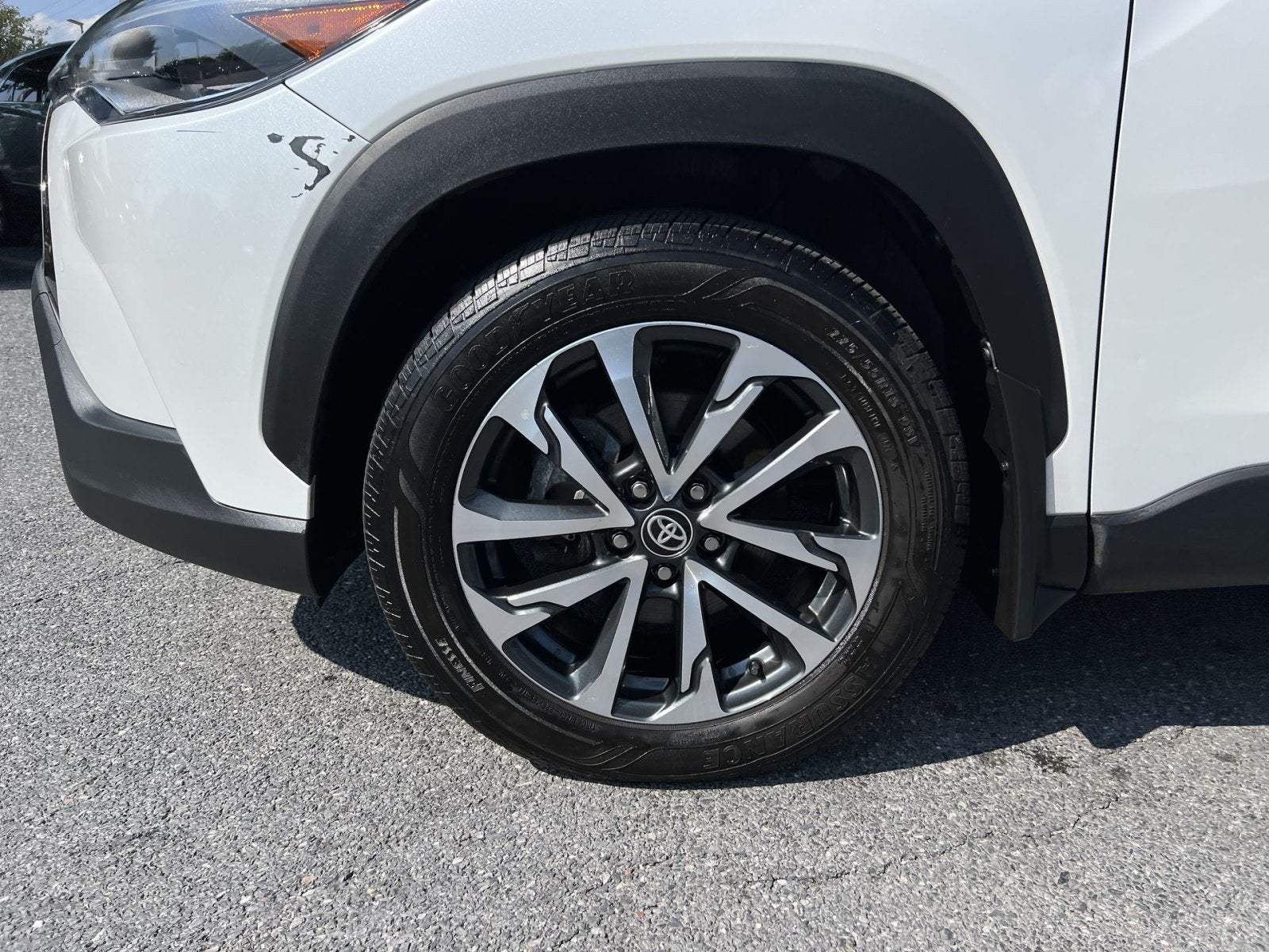 2025 Toyota Corolla Cross XLE