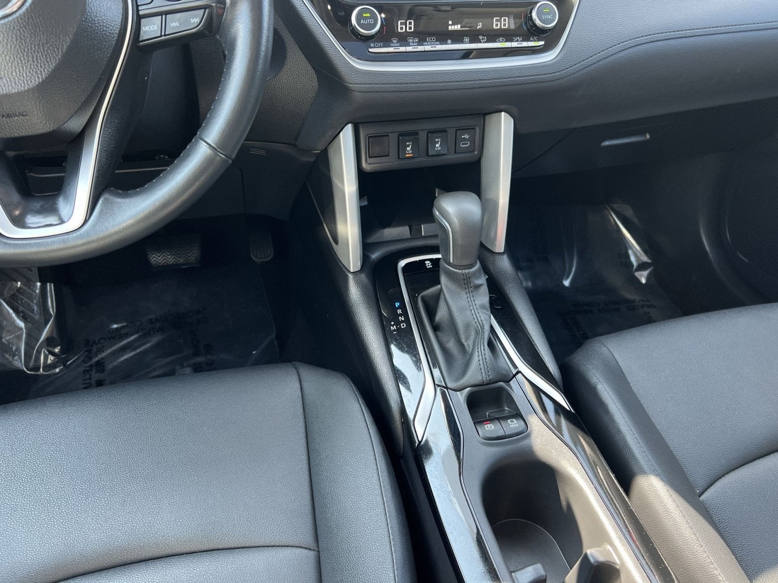 2025 Toyota Corolla Cross XLE