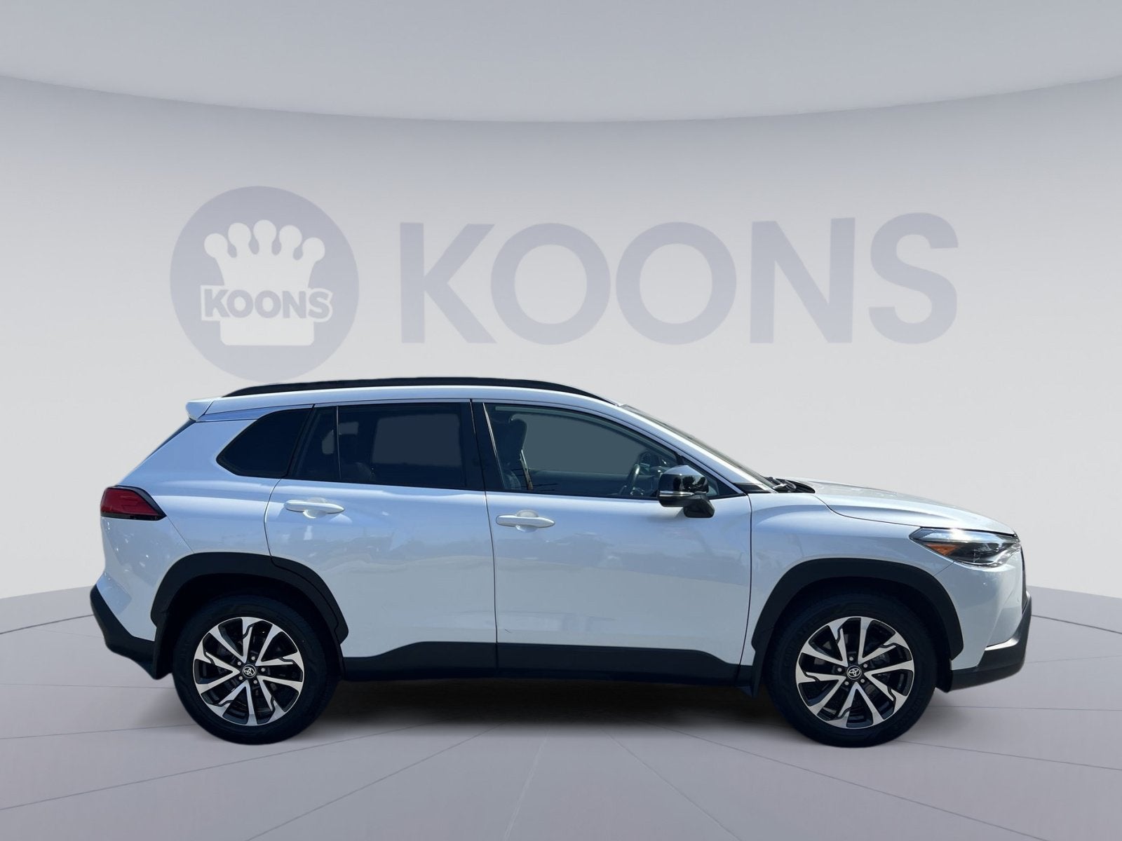 2025 Toyota Corolla Cross XLE