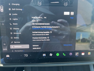 2025 Tesla Model X Base