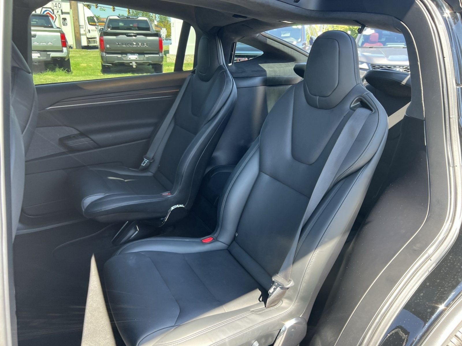 2025 Tesla Model X Base