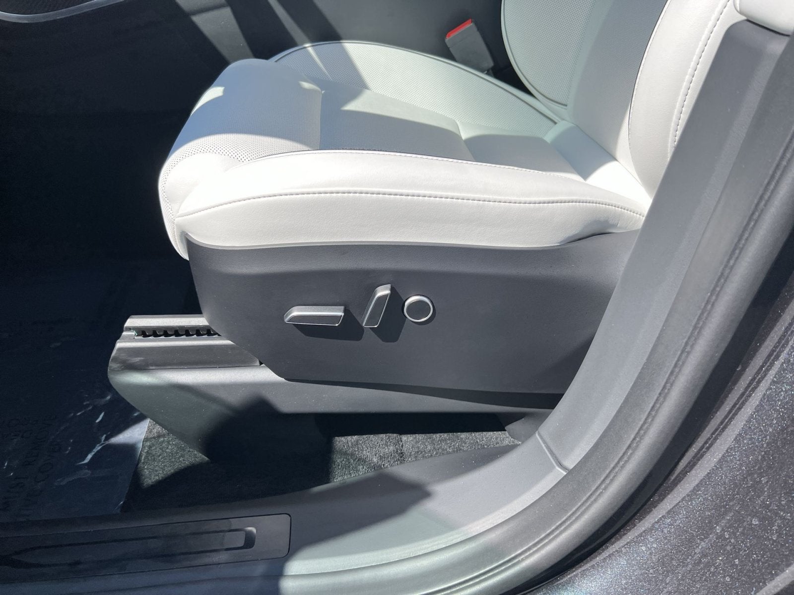 2025 Tesla Model X Plaid