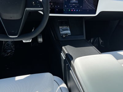 2025 Tesla Model X Plaid