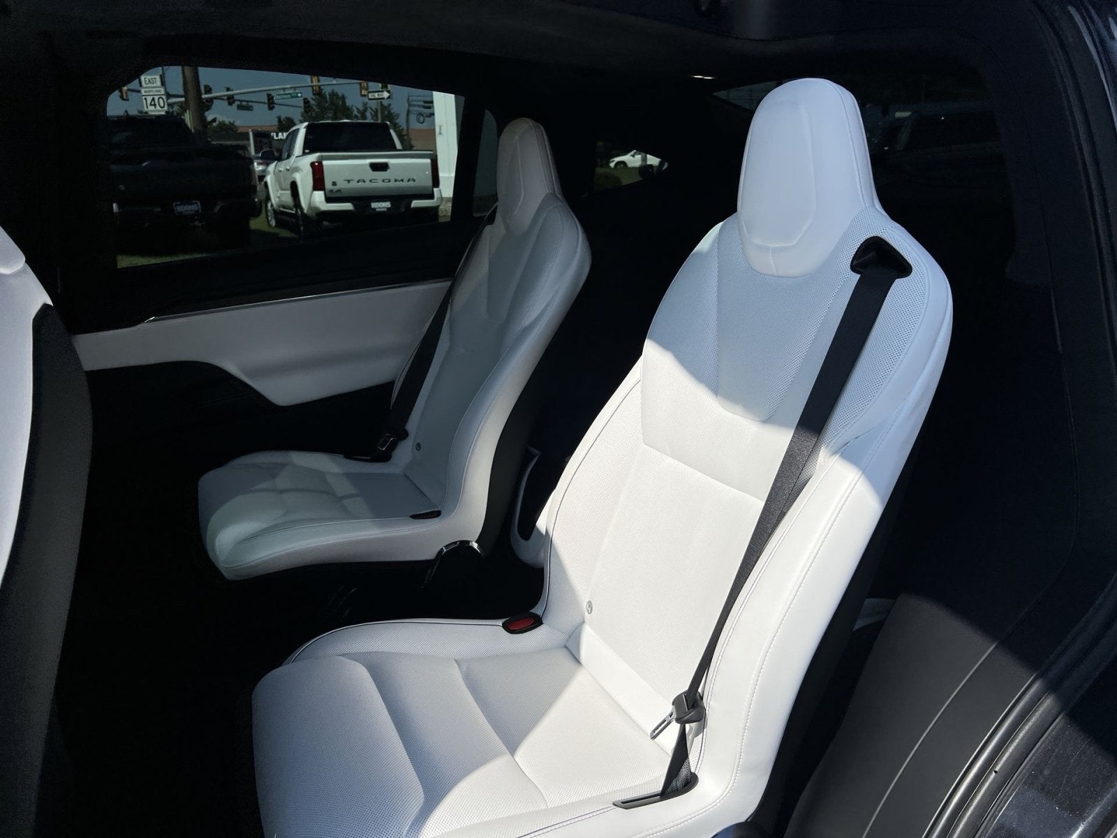 2025 Tesla Model X Plaid