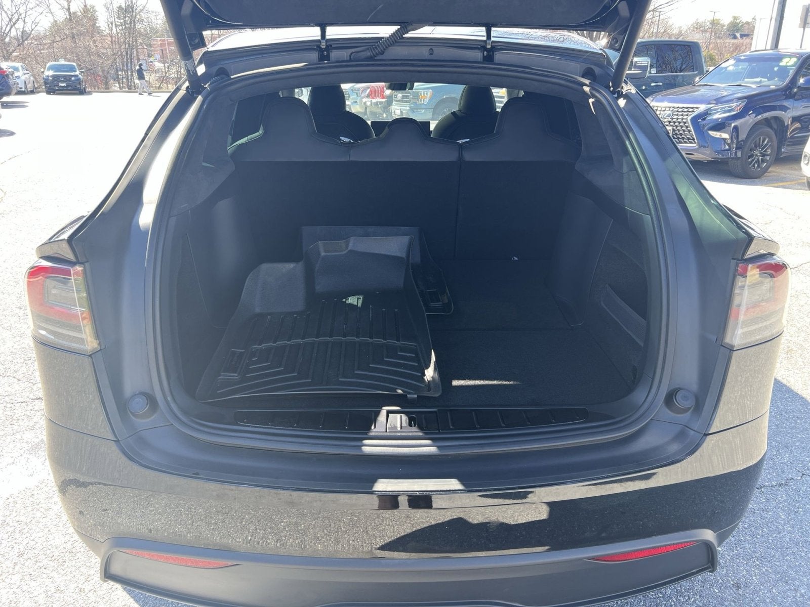 2024 Tesla Model X Base