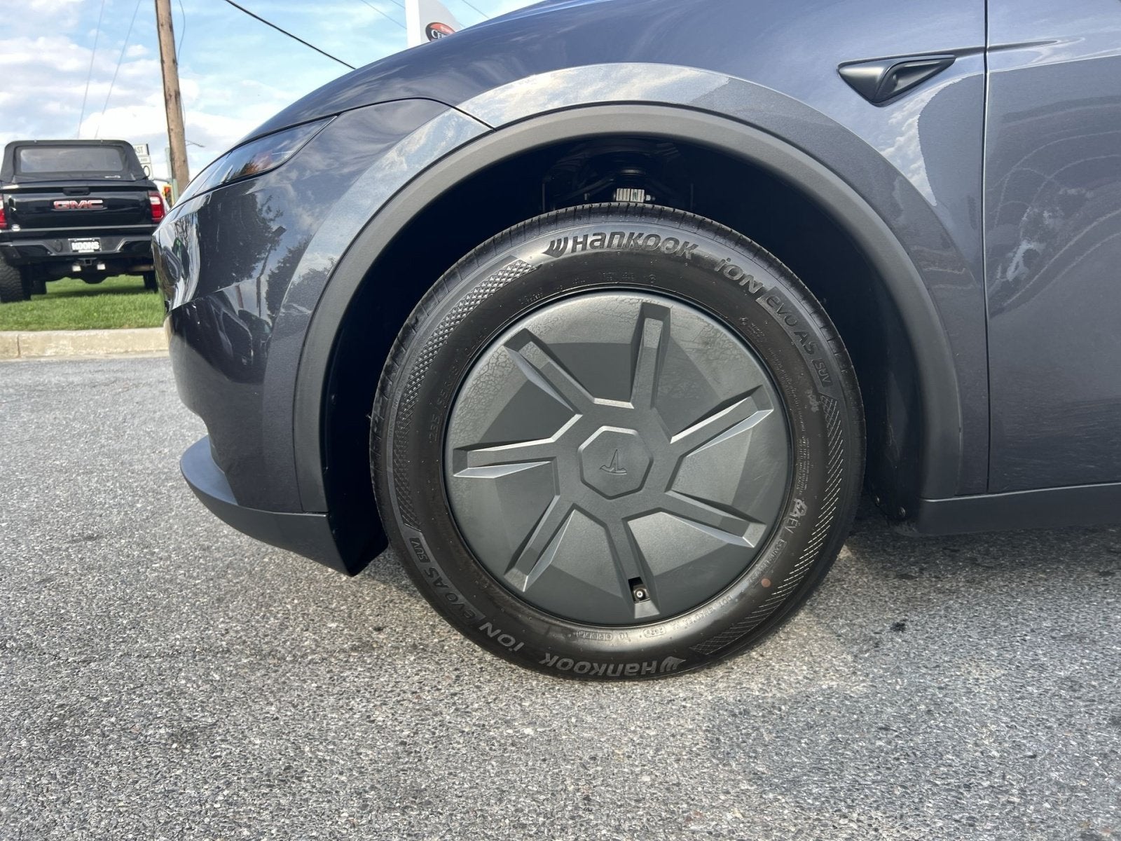 2026 Tesla Model Y Standard Range