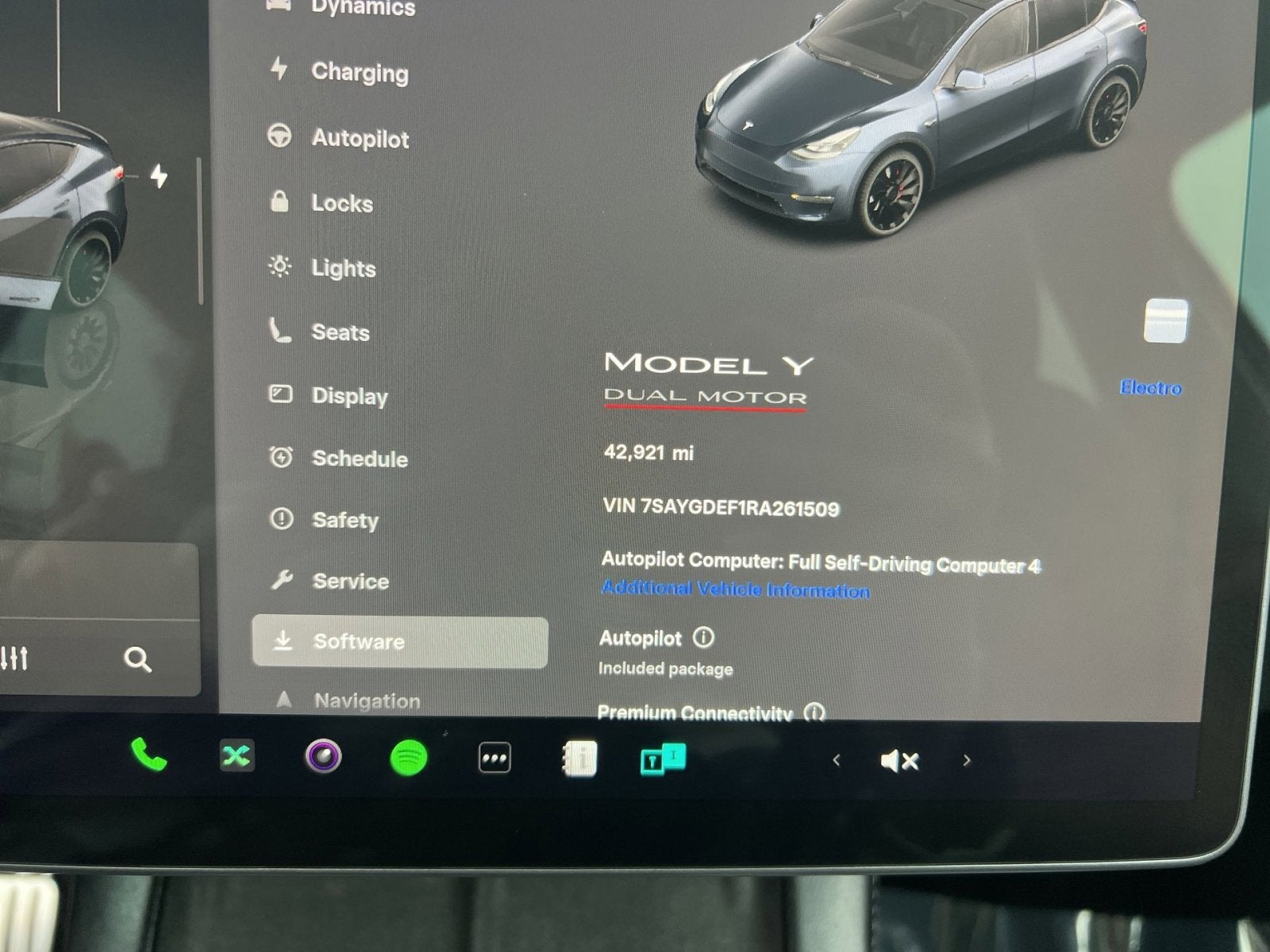 2024 Tesla Model Y Performance